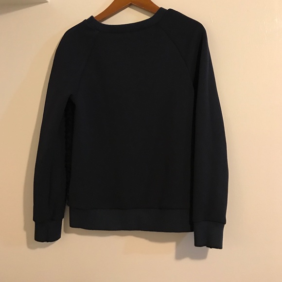 NWOT H&M rose detail front sweatshirt - Picture 2 of 4