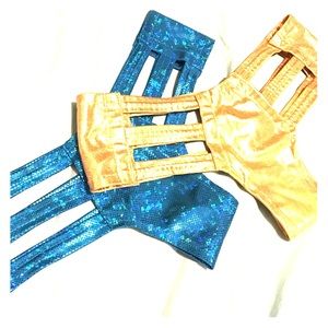 Cut out booty shorts