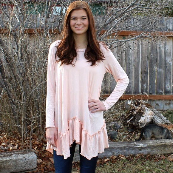 ❤ONE LEFT❤ "Take Me Away" Blush Ruffle Tunic - Picture 2 of 4