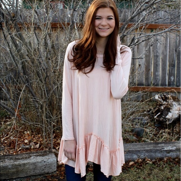 ❤ONE LEFT❤ "Take Me Away" Blush Ruffle Tunic - Picture 3 of 4