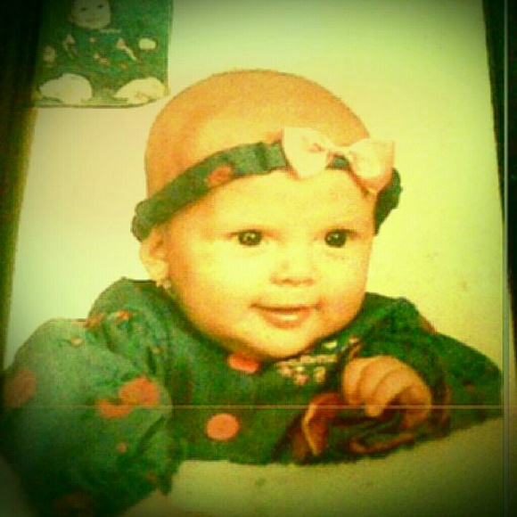 Meet your Posher, Nicole - Picture 1 of 1