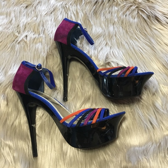 Bakers Platform Scrappy Suede Sandal no box - Picture 3 of 4