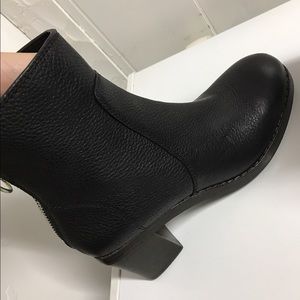 Calvin Klein jeans leather booties