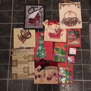 10 Christmas gift bags medium and small
