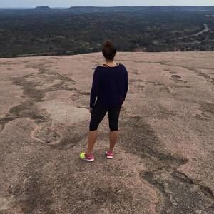 Meet your Posher, Ileana