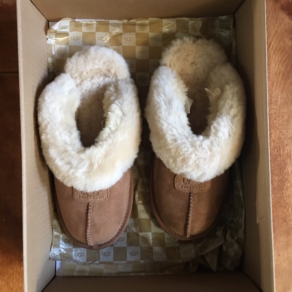 UGG Australia Women Genuine Shearling slippers NEW