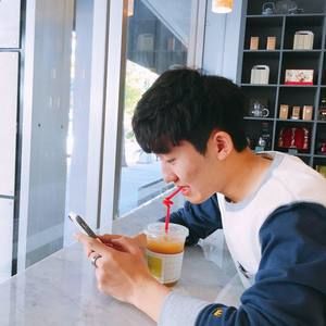 Meet your Posher, Eugene