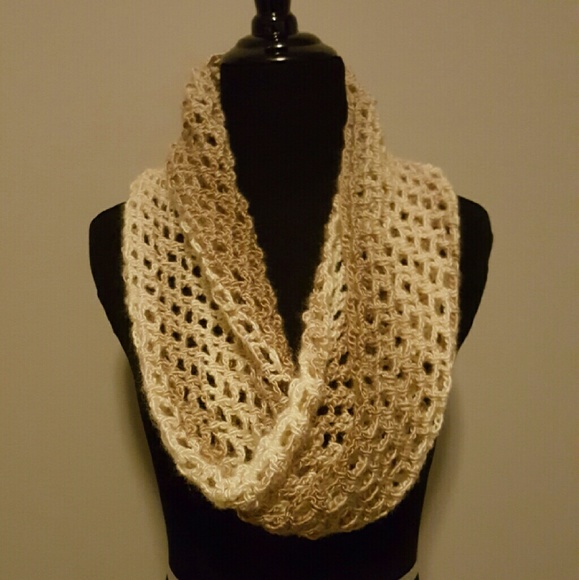 Cream ombre Mobius