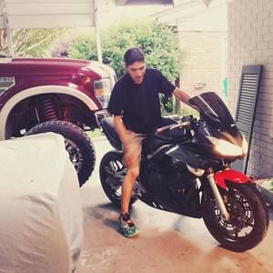 Meet your Posher, Emmanuel