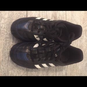 Adidas Puntera cleats for Boys