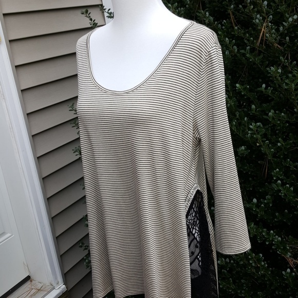 francesca's top - Picture 3 of 4