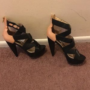 Steve Madden Black & Tan Heels