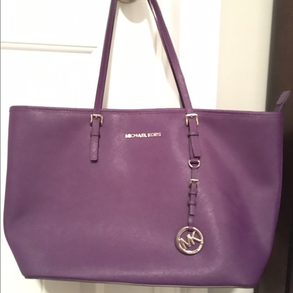 Michael Kors jet set tote