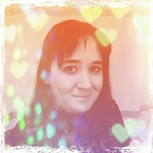 Meet your Posher, Carolyn