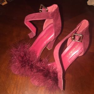 Faux fur burgundy sandals heels suede stylish 8.5