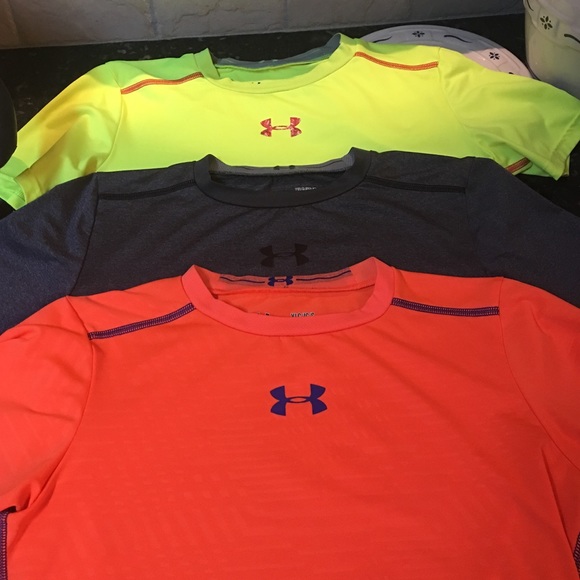 Under Amour fitted YLG tees