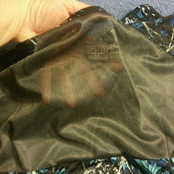 REDUCED💎NWT VENTED HALF BACK CAMO SHIRT - Picture 3 of 3