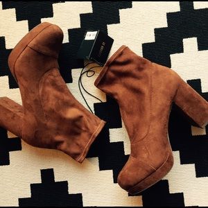 Sock Fit Ankle Boots