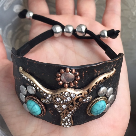 Aged Copper Style Longhorn Bracelet - Picture 2 of 4