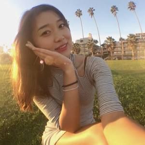 Meet your Posher, Joyce