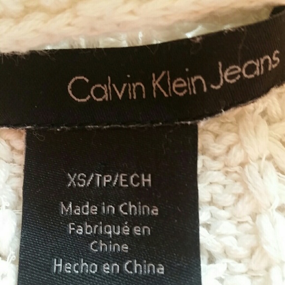 Calvin Klein Sweater - Picture 4 of 4