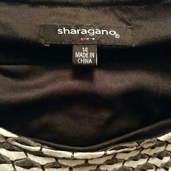 Dress - Picture 3 of 4