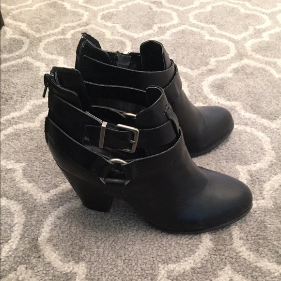 Express black booties