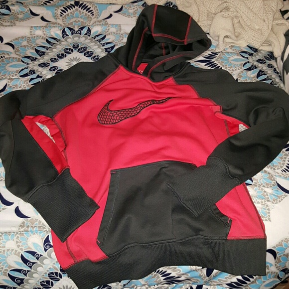 Nike Therma-fit hoodie