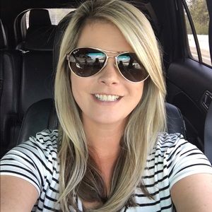 Meet your Posher, Leann