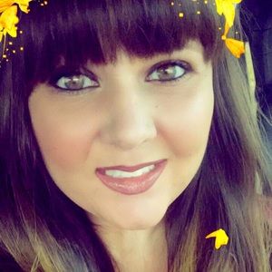 Meet your Posher, Keri