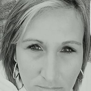 Meet your Posher, Carrie