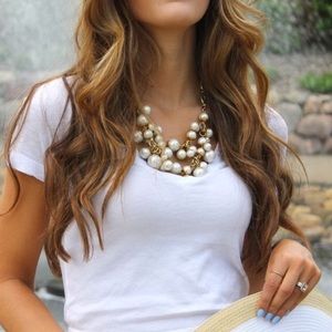Chunky pearl cluster necklace