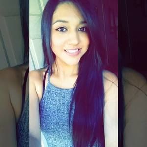 Meet your Posher, Mayra