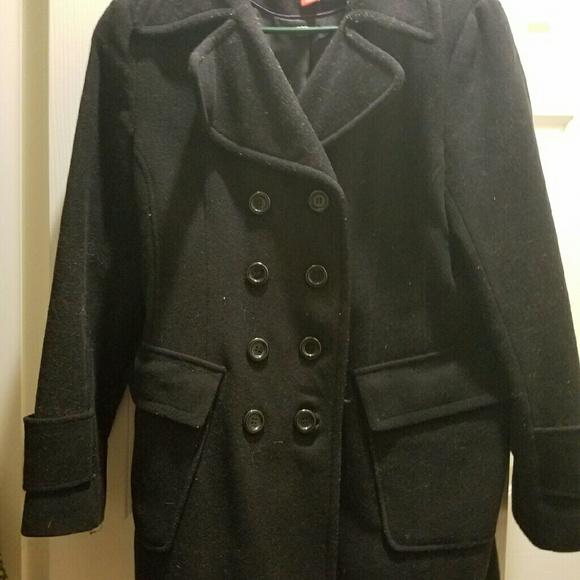 Great cut black coat