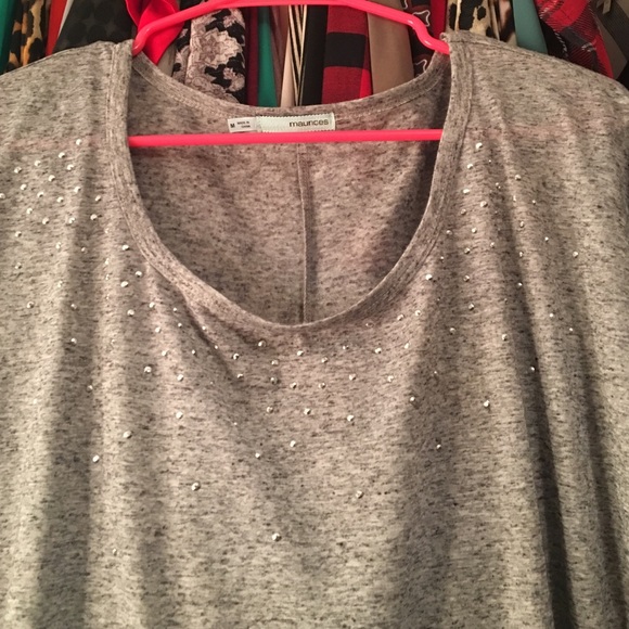 M grey top - Picture 2 of 2