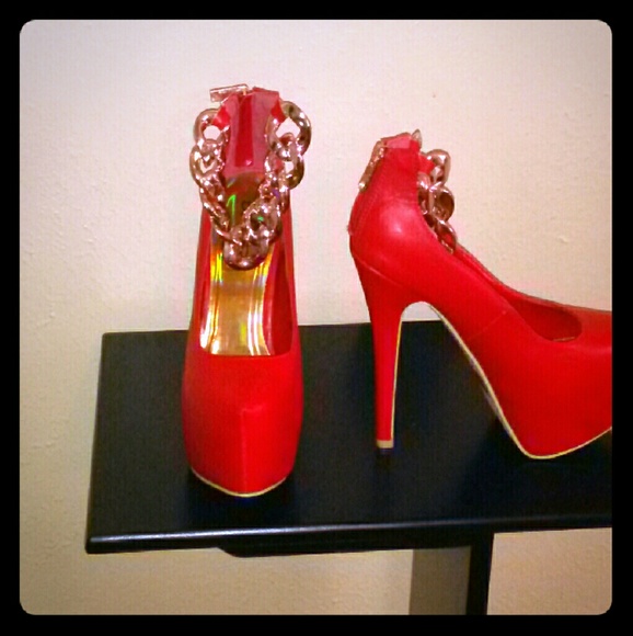 Women's shoes