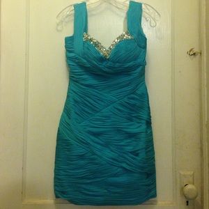 Size Two Sherri Hill homecoming or prom dress