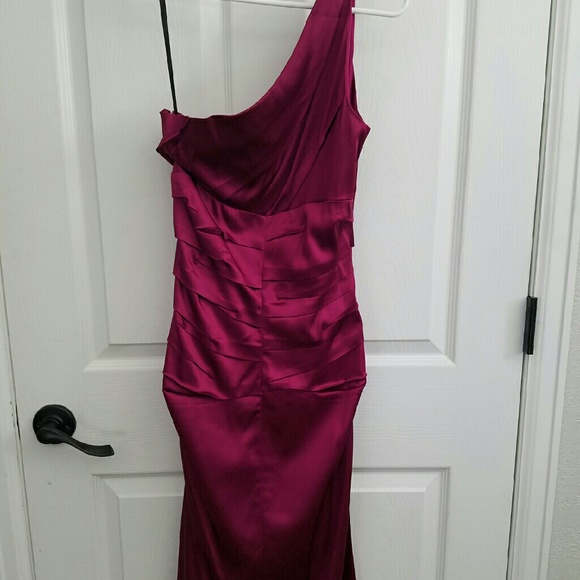 Dress - Picture 2 of 4