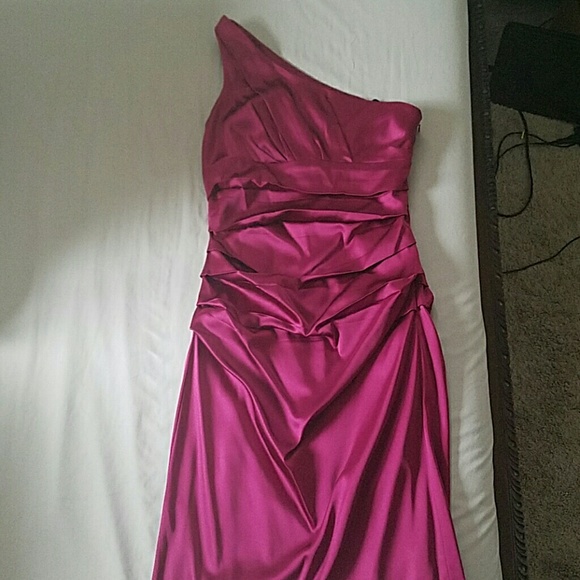 Dress - Picture 4 of 4