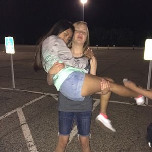 Meet your Posher, Crystal