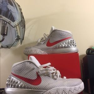 Kyrie 1 (LMTD)