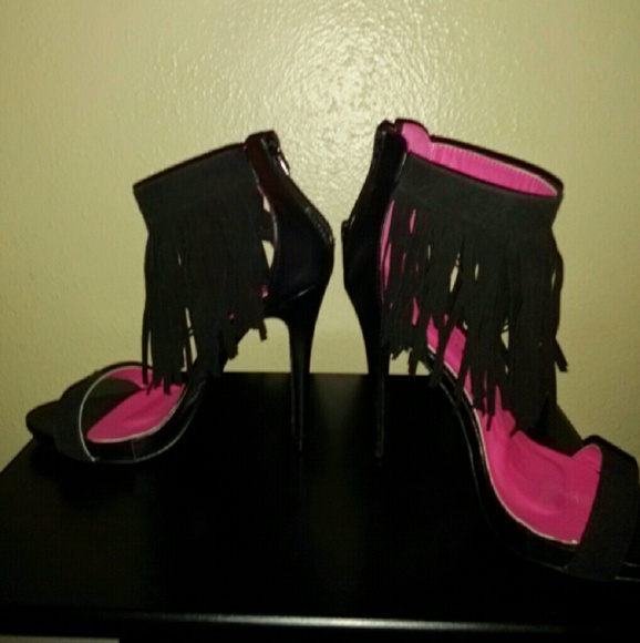 Women's shoes