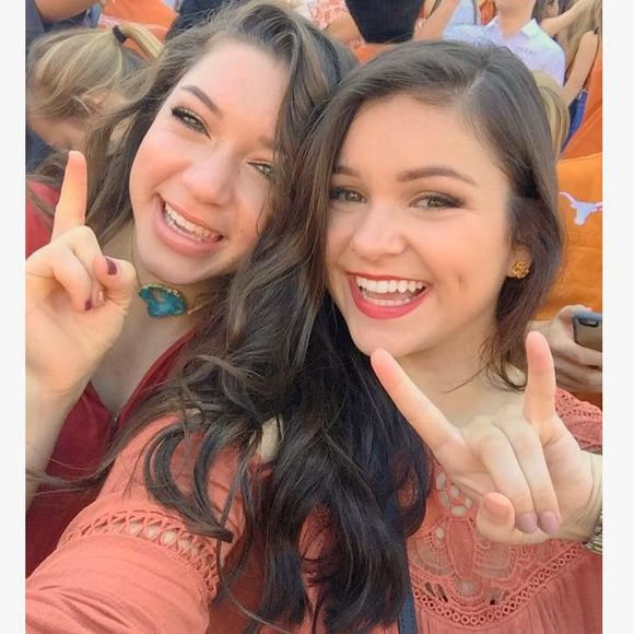 Meet your Posher, Jillian - Picture 1 of 1