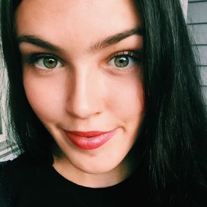 Meet your Posher, Amelia