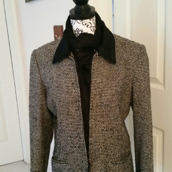 Jackets - Picture 2 of 4