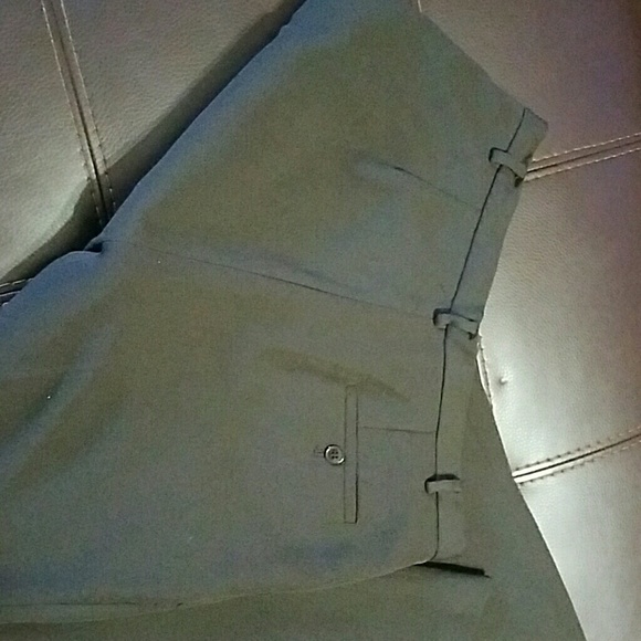 Dress pants - Picture 3 of 4