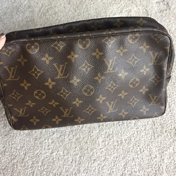 Louis Vuitton trousse 28