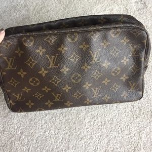 Louis Vuitton trousse 28