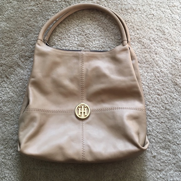 Tommy Hilfiger purse