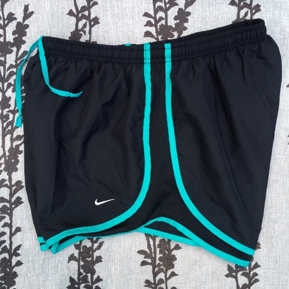 ❗️Sold❗️Nike shorts - Picture 3 of 3